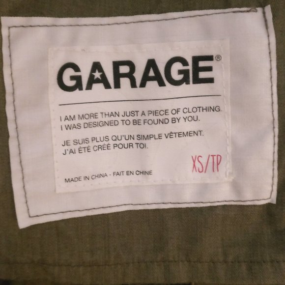 🏷️2/$15 Garage Sleeveless Cargo Jacket - Picture 4 of 6